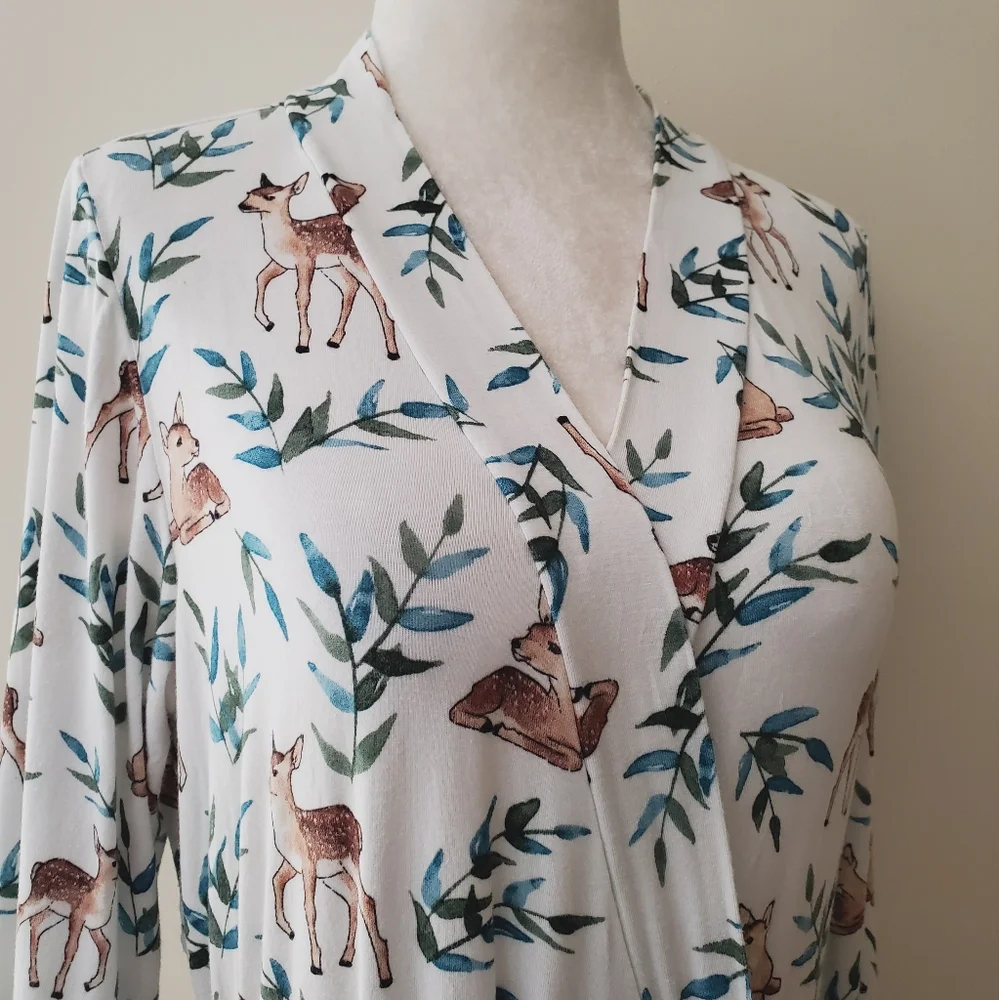 Milkmaid Goods Robe - Picture 4 of 16